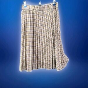 Metrowear Pleated Plaid Beige Fully Lined With‎ Belt Midi Skirt Medium
